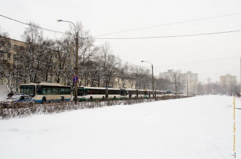 Прорыв теплосетей на ул. Зины Портновой